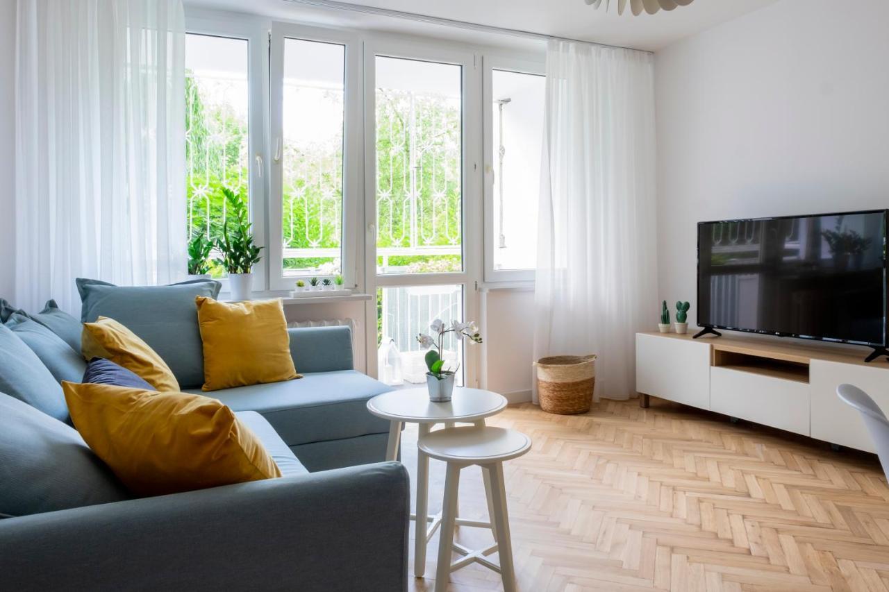 Cristine Apartment ワルシャワ エクステリア 写真