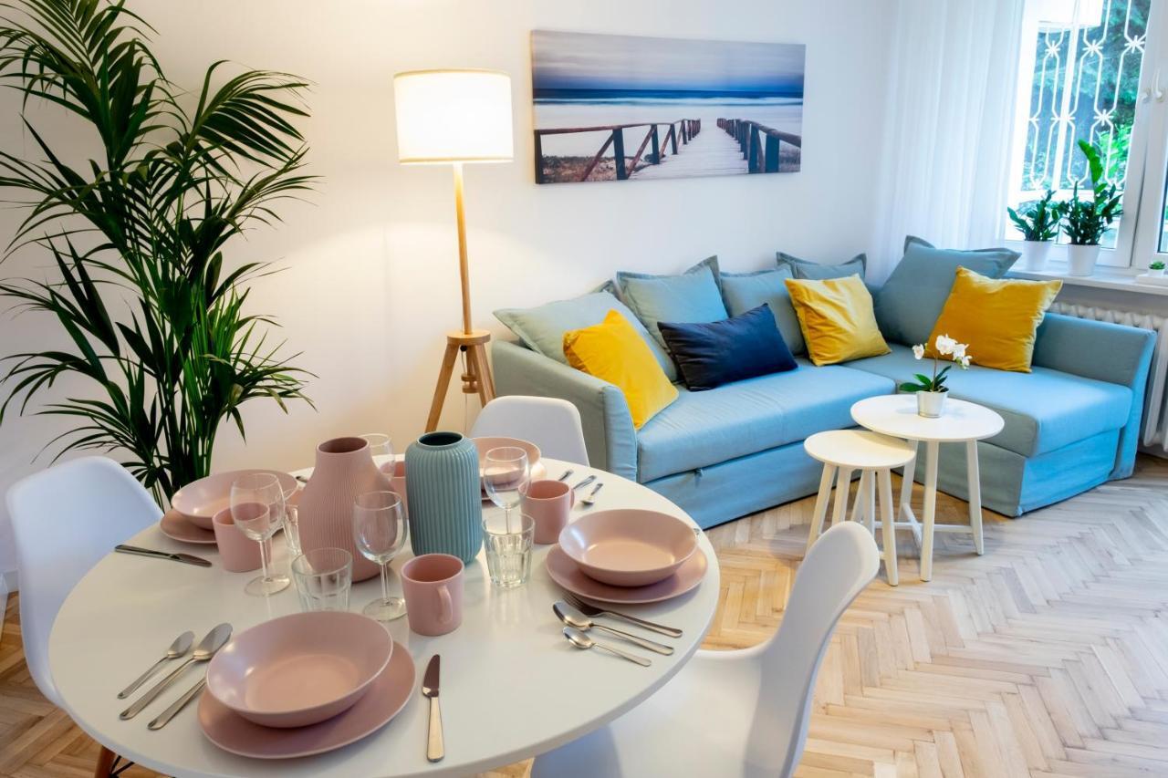 Cristine Apartment ワルシャワ エクステリア 写真