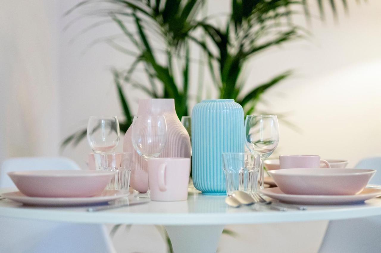 Cristine Apartment ワルシャワ エクステリア 写真